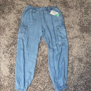 LIGHT DENIM JOGGERS